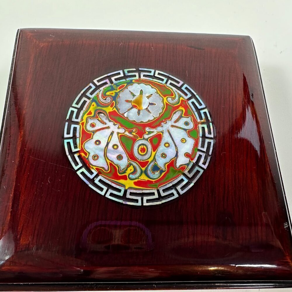 ANTIQUE CHINESE LACQUERED WOOD BOX w/ INLAID ENAMEL & MOTHER-OF-PEARL MEDALLION